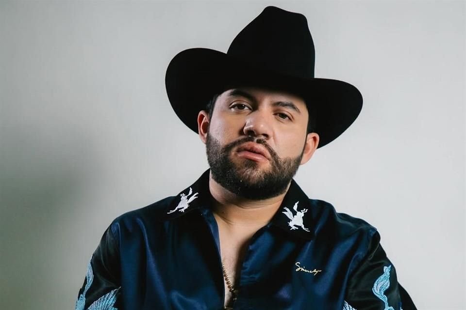 El cantante Luis R. Conriquez lamentó disturbios en Texcoco y aclaró que no cantó corridos por acatar nuevas normas del gobierno.