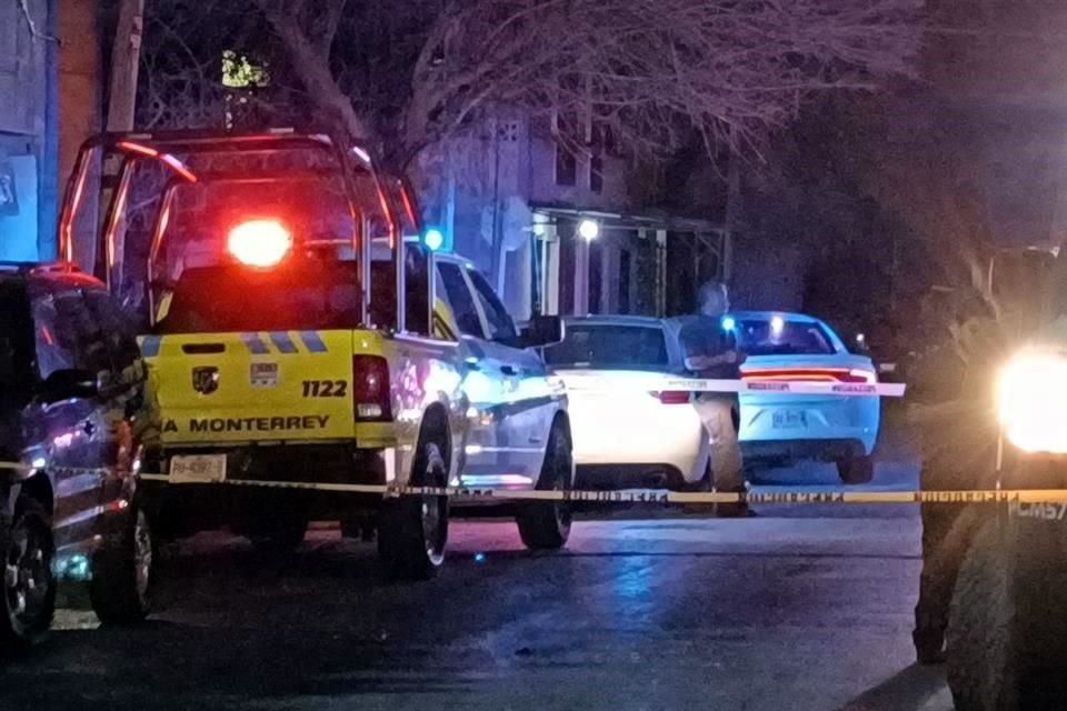 La riña fue reportada a las 20:43 horas en el cruce de las calles Manuel Doblado y Nardo, en la Colonia Victoria.