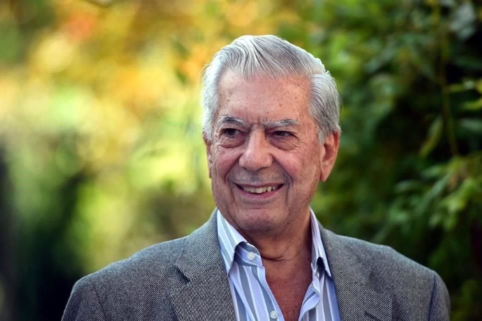 El autor, uno de los estandartes del boom de la literatura latinoamericana de la década de 1960, falleció este domingo en Lima, Perú, a los 89 años, 'en paz', dijeron sus hijos en un comunicado.