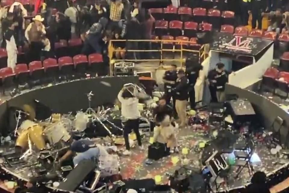 Sheinbaum condenó la violencia generada en un concierto en Texcoco el pasado fin de semana, cuando Luis R. Conriquez, famoso por cantar corridos, dijo que una orden estatal le impedía tocarlos.