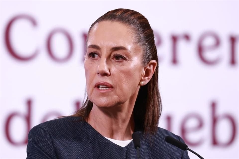 La presidenta Claudia Sheinbaum rechazó la prohibición de los 'narcocorridos' y mejor pidió que las letras no hagan apología a la violencia.