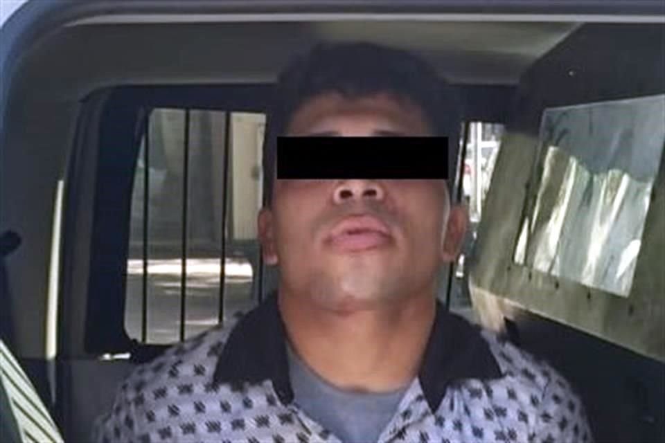 El detenido fue identificado como Guadalupe Esteban, de 21 años.