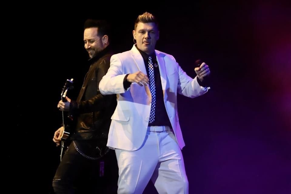 Nick Carter enfrenta una cuarta demanda por violación y contagio de ETS; la víctima alega que esto le causó cáncer de cuello uterino.