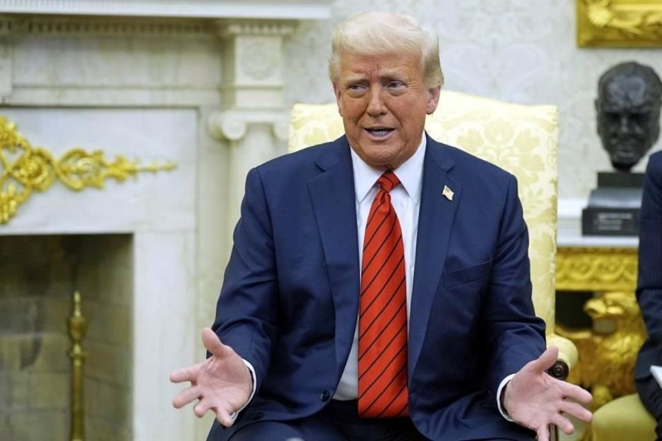 El Presidente Donald Trump afirmó que el próximo jueves firmará un acuerdo sobre los minerales con Ucrania.