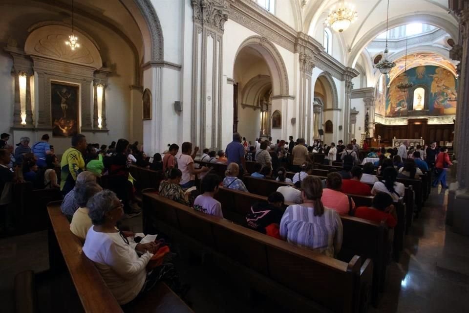 La visita recuerda los momentos de sufrimiento de Jesús en la víspera de su crucifixión.