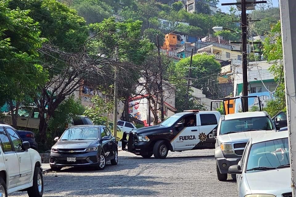 El operativo policiaco se realizó en calles de la Colonia Tanques de Guadalupe.