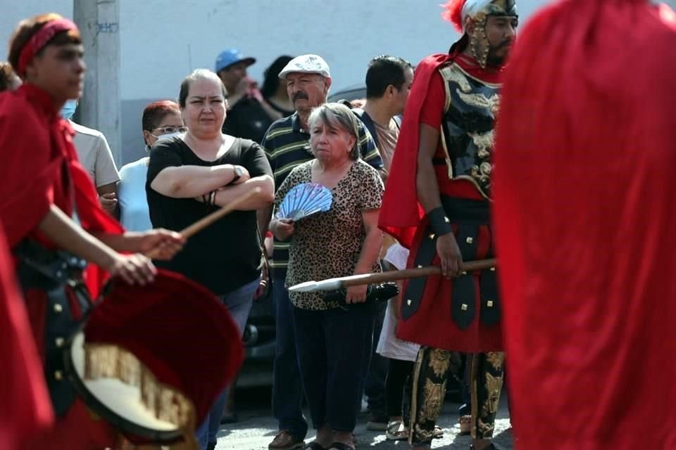 Los latigazos propinados fueron tan reales que conmovieron a los asistentes.