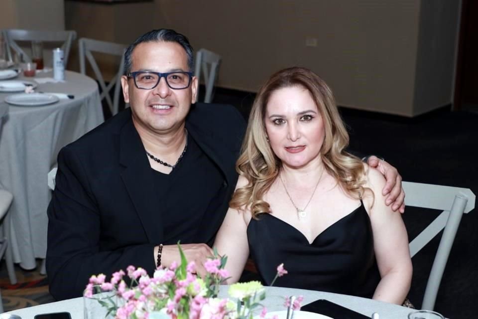 Juan Carlos Castañeda y Mireya Gauna