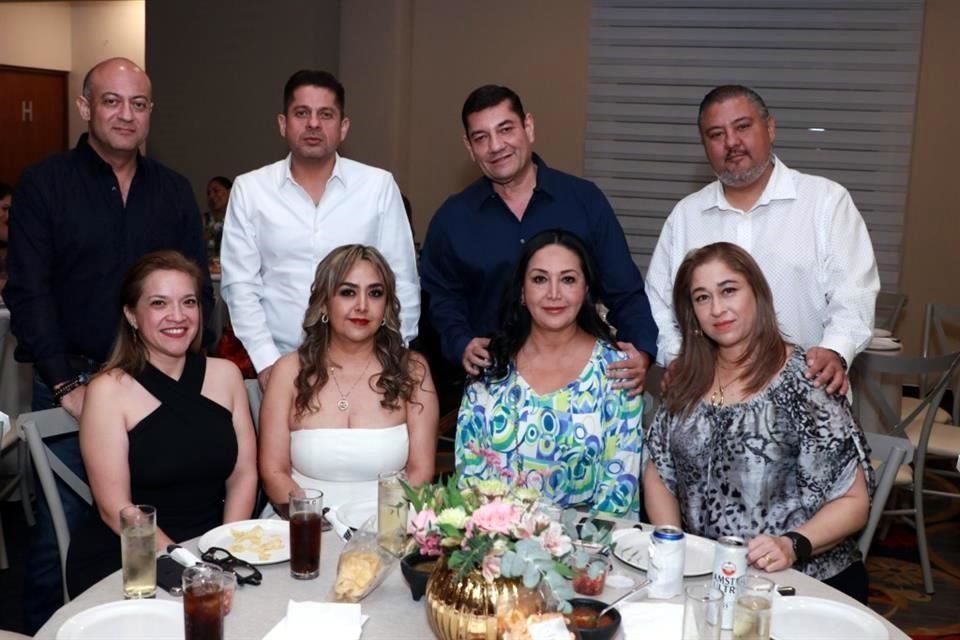 Omar Ocañas, Heriberto Rodríguez, Lauro del Bosque, Antonio Uribe, Eva María Banda, Diana Ramos, Isela Ramos y Claudia Pimienta