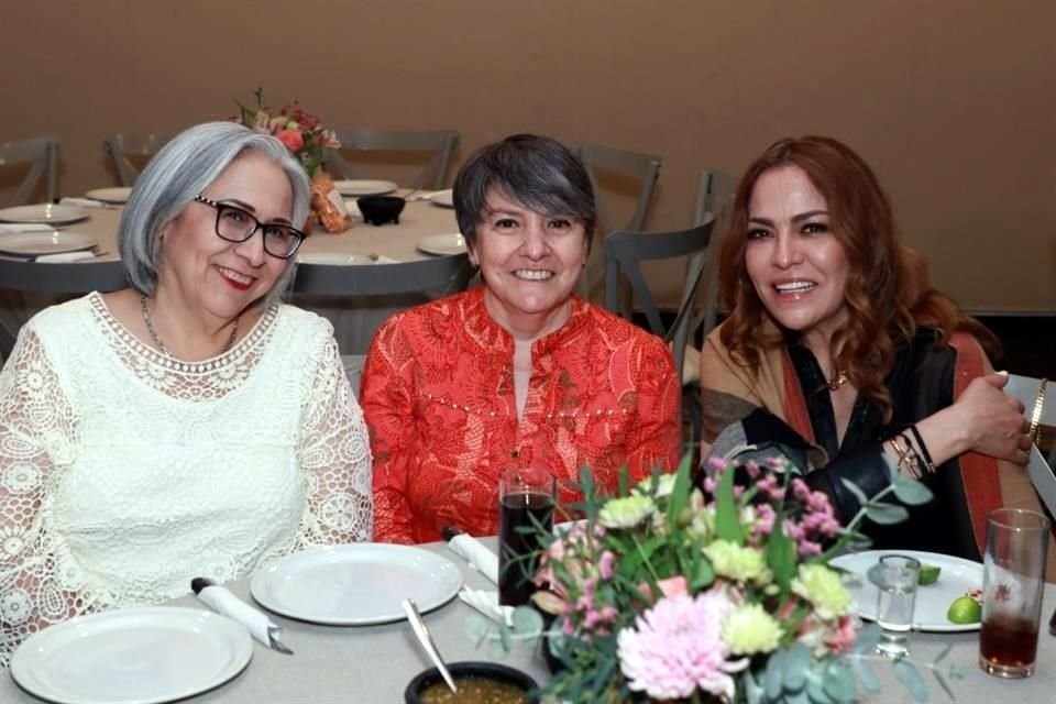 Perla Villarreal, Rocío Villarreal y Elizabeth García