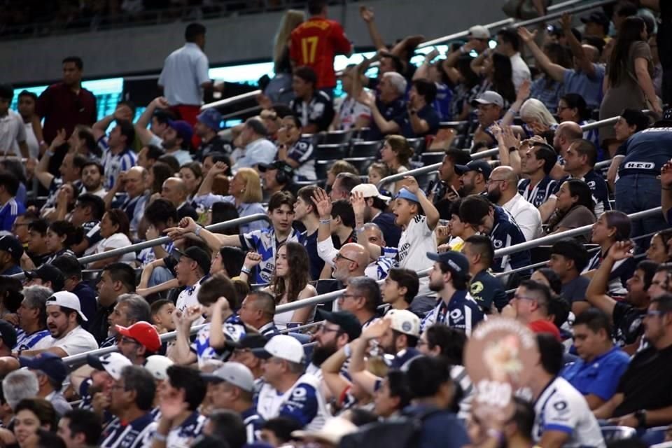 Los aficionados con abono podrán ingresar gratis al duelo del domingo contra Pachuca.