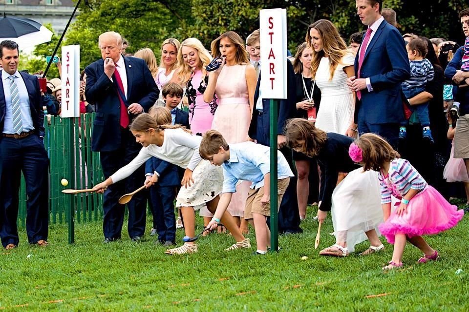 Celebración del Día de Pascua encabezada por el Presidente Donald Trump y su esposa, Melania.