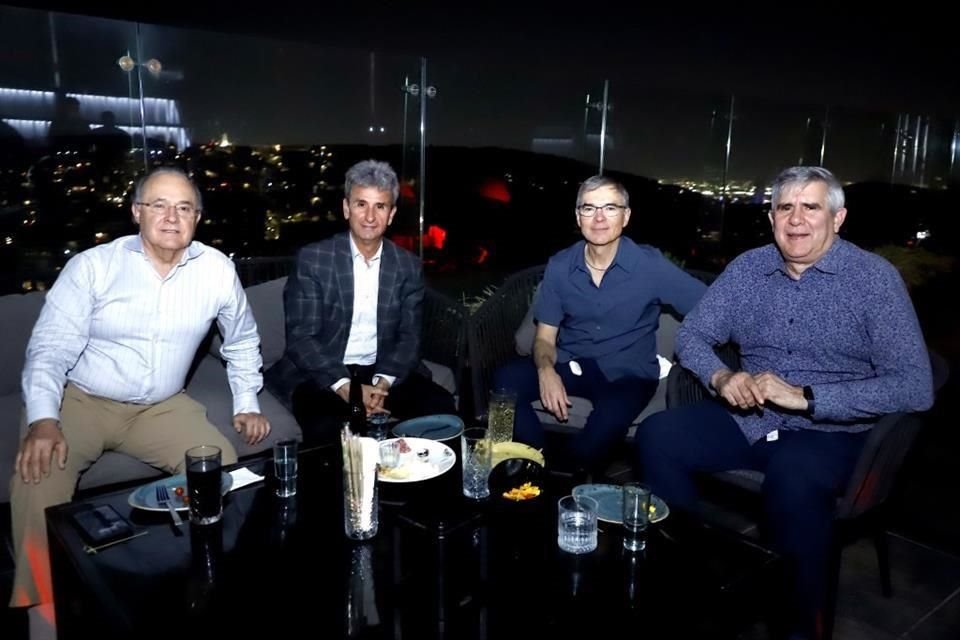 Hugo García, Héctor Garza Reyna, Juan Carlos Pérez Góngora y Gerardo Abramo Martínez