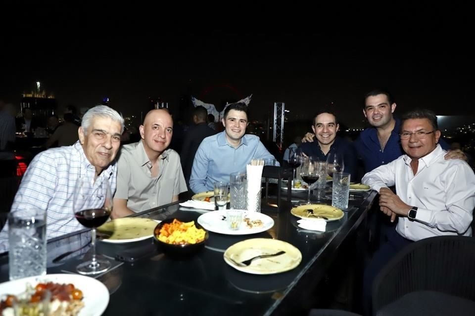 José Medina, Manuel Gómez Candiani, Érick Reyes, Jorge Ocampo, Noé Leal y César Villanueva