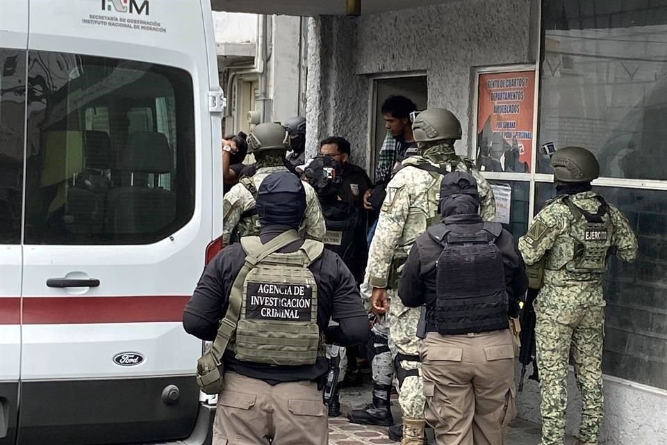 Las acciones son apoyadas por personal del Ejército Mexicano, la Guardia Nacional y la Fiscalía General de la República.