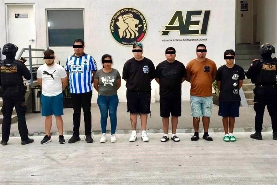 Una fuente informó que uno de los 7 detenidos fue identificado como Jonathan Enrique, de 38 años, apodado 'El Totoy'.