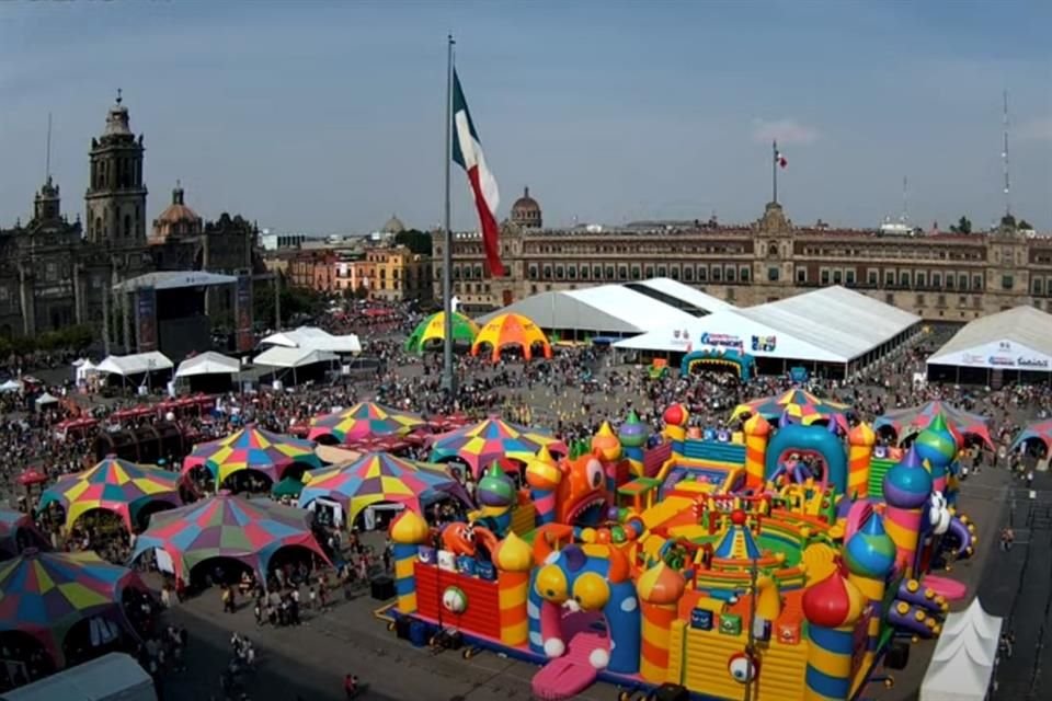 El Zocalito fue inaugurado al mediodía.