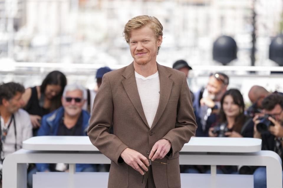 Jesse Plemons fue elegido para encarnar al joven Plutarch Heavensbee en la precuela 'Los Juegos del Hambre: Amanecer de la Cosecha'.