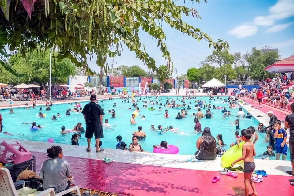 En total se registraron 167 mil 500 asistencias en los parques acuáticos y naturales metropolitanos durante las vacaciones de Semana Santa. 