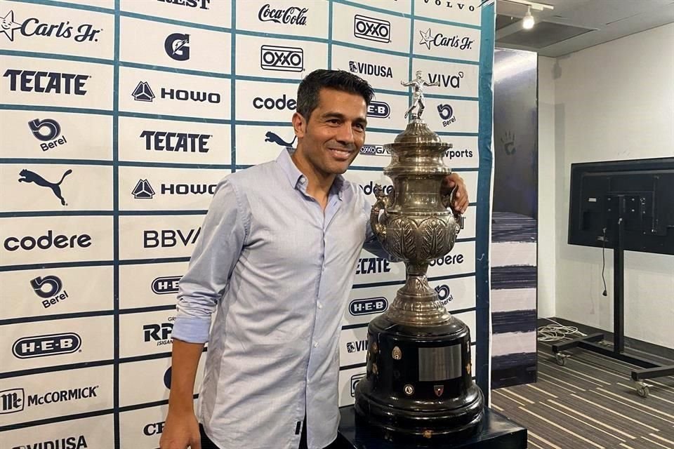 Walter Erviti señaló que no tiene en mente dirigir a Rayados.