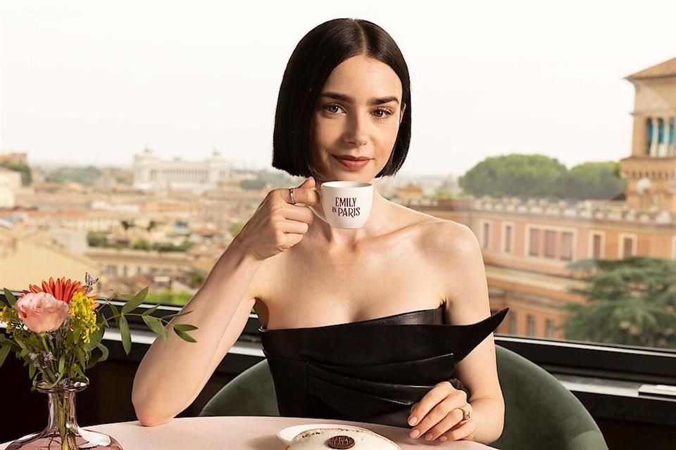 'Emily in Paris' regresa este año con una nueva temporada llena de romance.