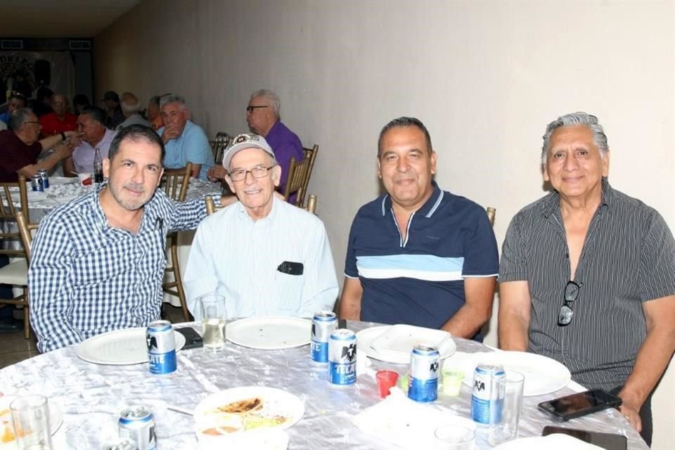 Eduardo Gracia, Lorenzo Gracia, Alfredo García y José Arturo Mireles