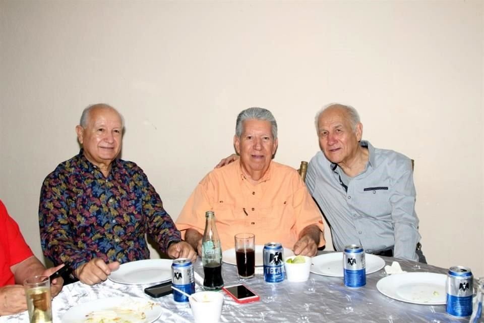 Felipe González, Javier Guerrero y Jaime Tamez