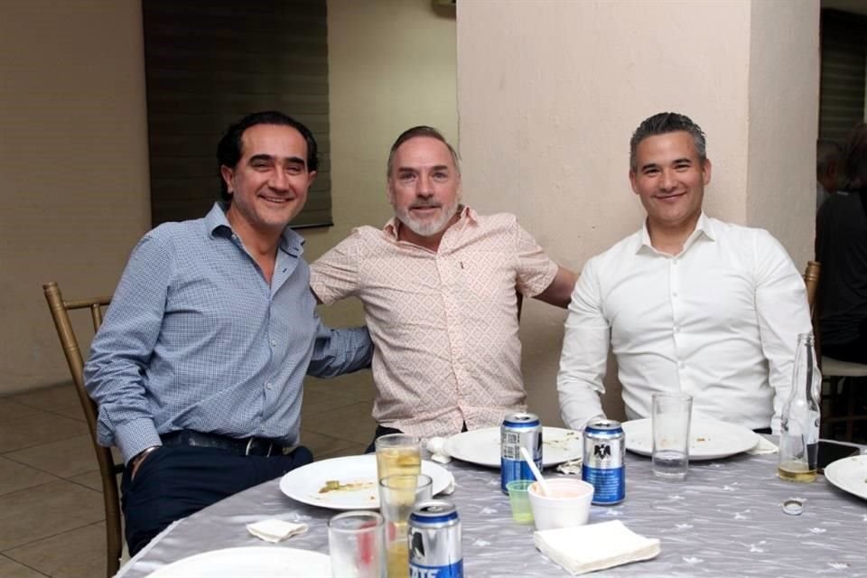 Ricardo Garza, Jorge Berazaluce, Manuel González