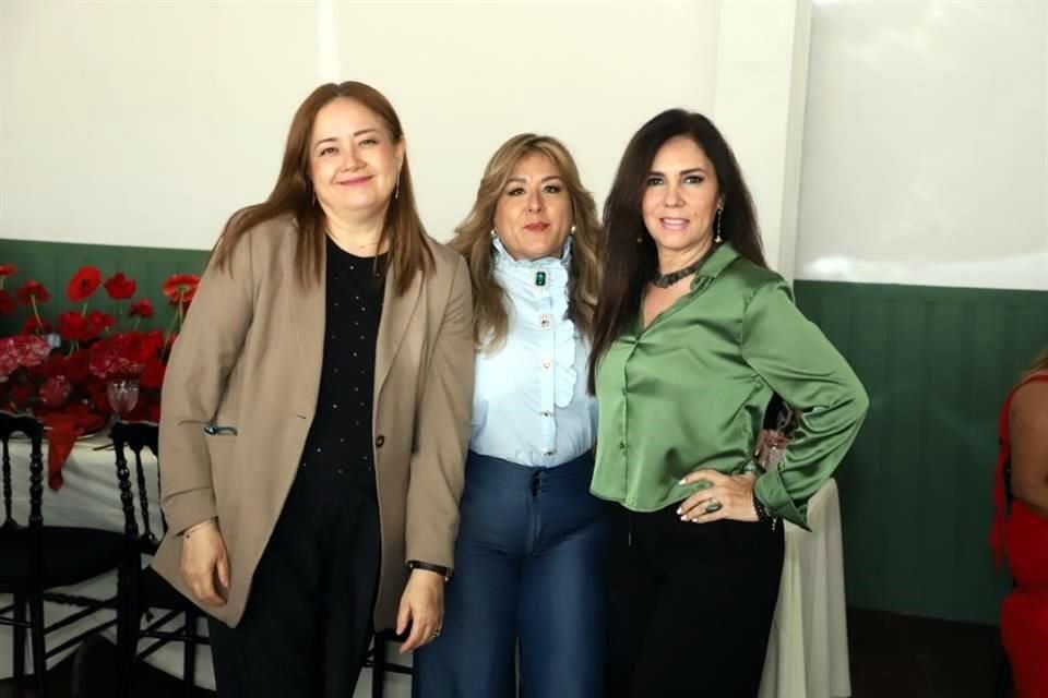 Carmina Celaya, Angélica Alvarado y Rosa Lidia Meléndez