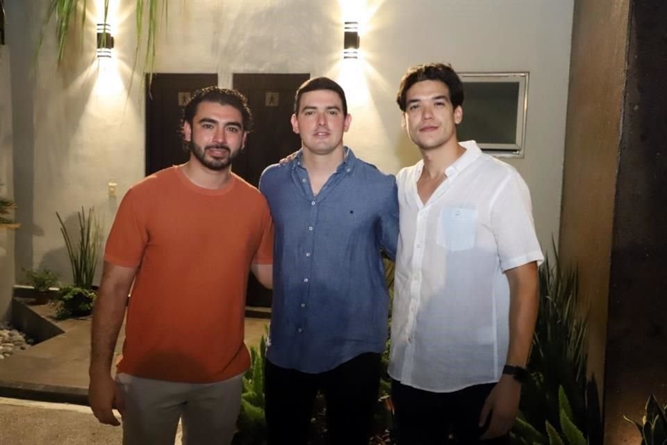 Ricardo Tello, Fernando Cavazos y Hernán de Luna