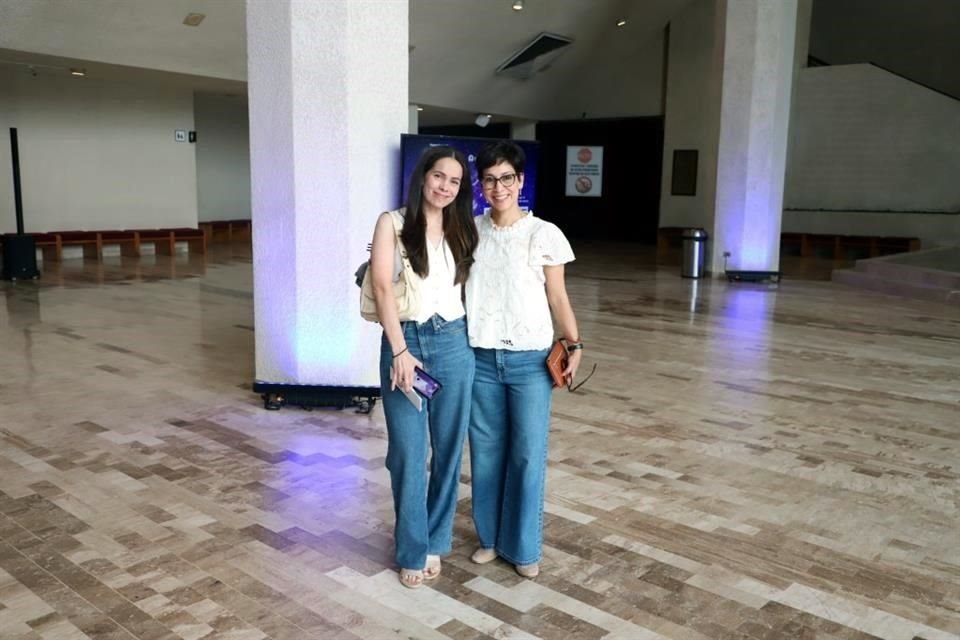 Pilar Aguirre y Sara Aguirre