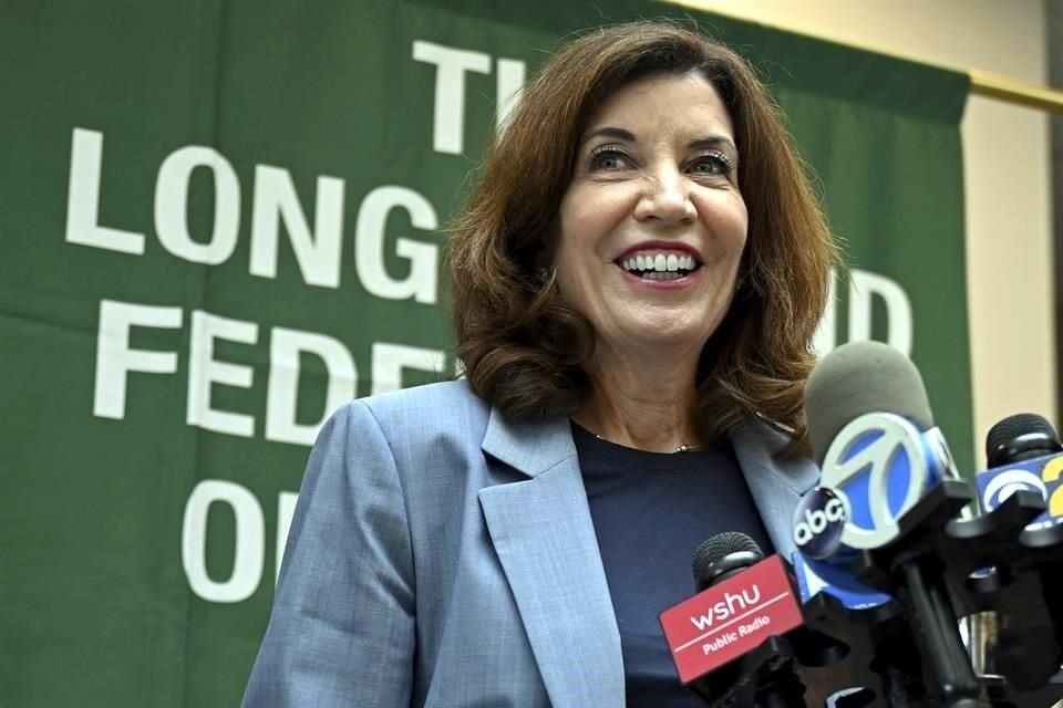 Kathy Hochul, quien se convertirá el martes en la primera Gobernadora del estado de Nueva York.