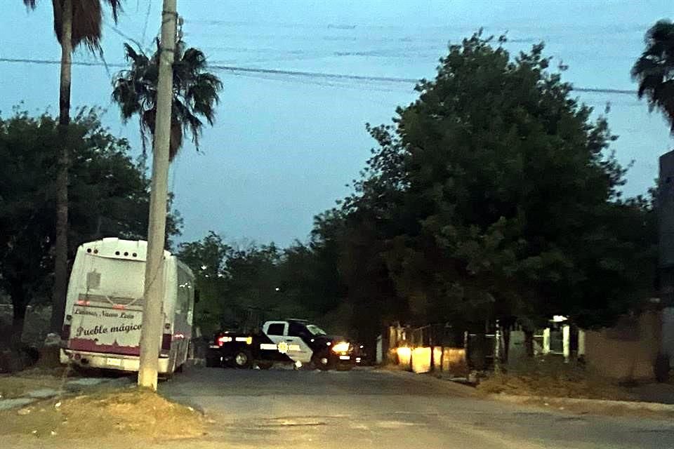 Los hechos fueron reportados a las 6:00 horas en el kilómetro 155 de la Carretera Nacional, a la altura del Puente Camacho, en la Colonia Rodrigo Gómez.