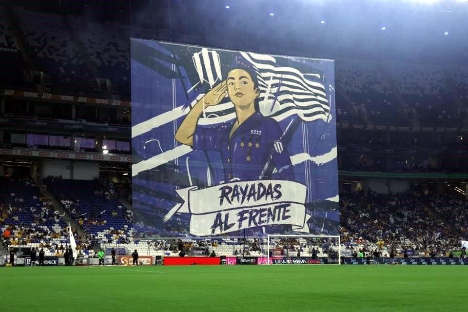 El tifo desplegado dentro del Estadio Monterrey.