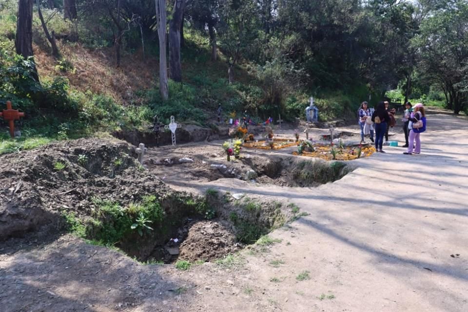 Como parte de la estretegia para búsqueda de desaparecidos, Clara Brugada presentó un programa para inhumaciones en la fosa común