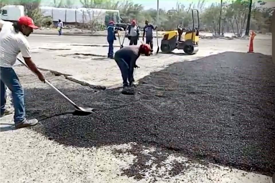 Esta primera etapa consiste en labores de bacheo, en el cruce del Libramiento Noroeste que es donde identificaron los mayores daños en la carpeta asfáltica.