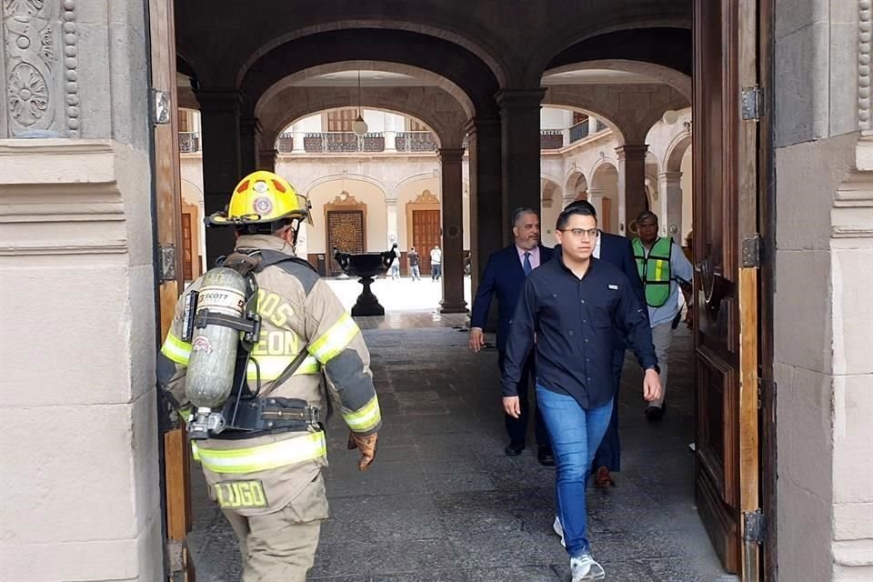 En el caso del simulacro en Palacio de Gobierno, la evacuación de 126 personas.
