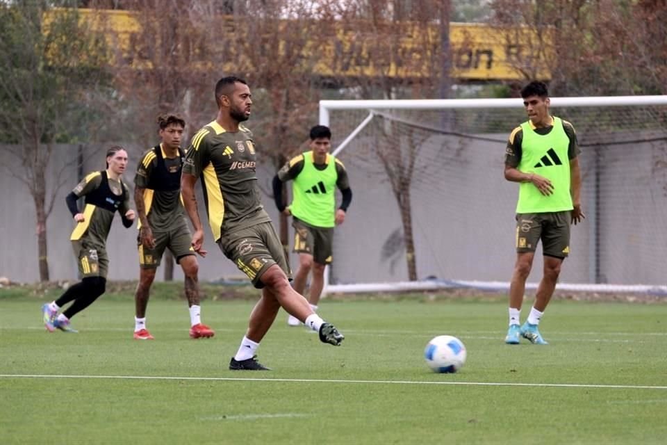 Rafael Carioca está en duda para enfrentar al Cruz Azul.