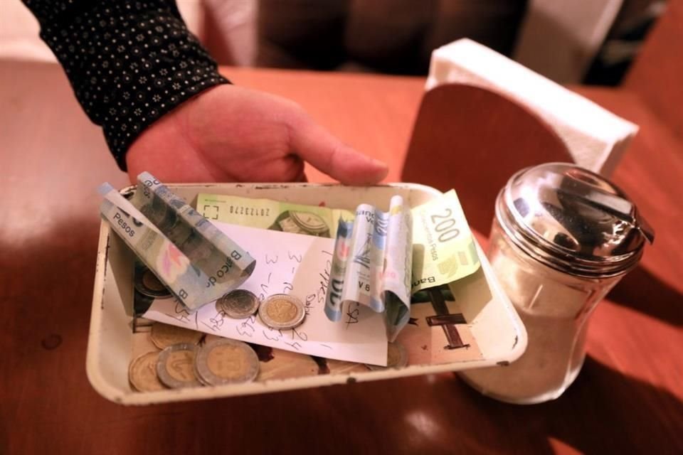 Haces dijo que la reforma contribuye a la formalidad laboral, ya que no sólo obliga al pago de un salario, sino que brinda acceso a derechos laborales.