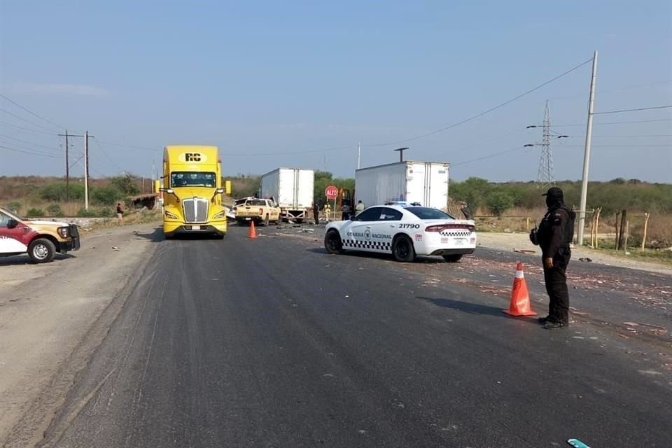 La Secretaría de Seguridad Pública de Tamaulipas informó que el tramo afectado permanece cerrado a la circulación en el kilómetro 49.