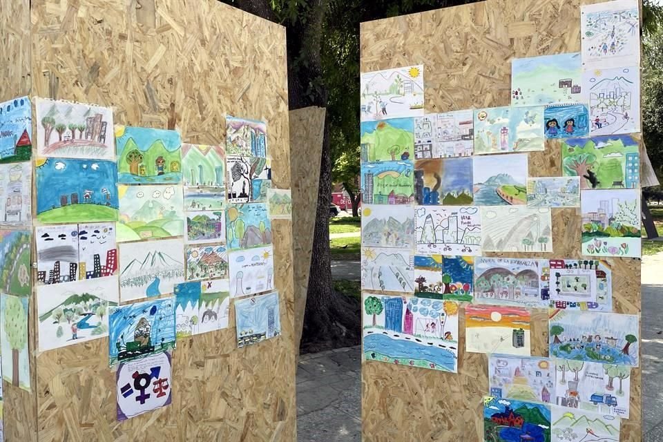 Frente a Palacio Municipal de Monterrey, exhibirán algunos de los casi 700 dibujos.