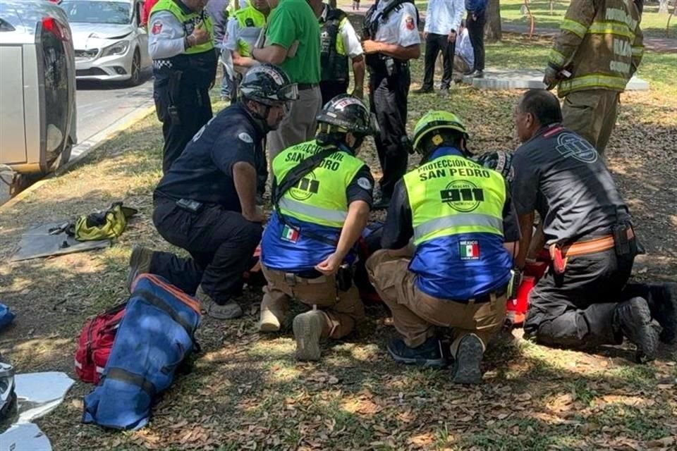Después de ser liberada, la mujer fue trasladada a un hospital y se reabrió la circulación.