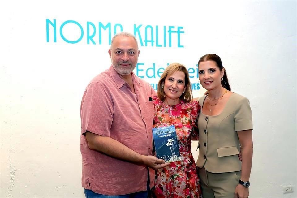 Nazario Assad, Norma Kalife y Lorena Kalife