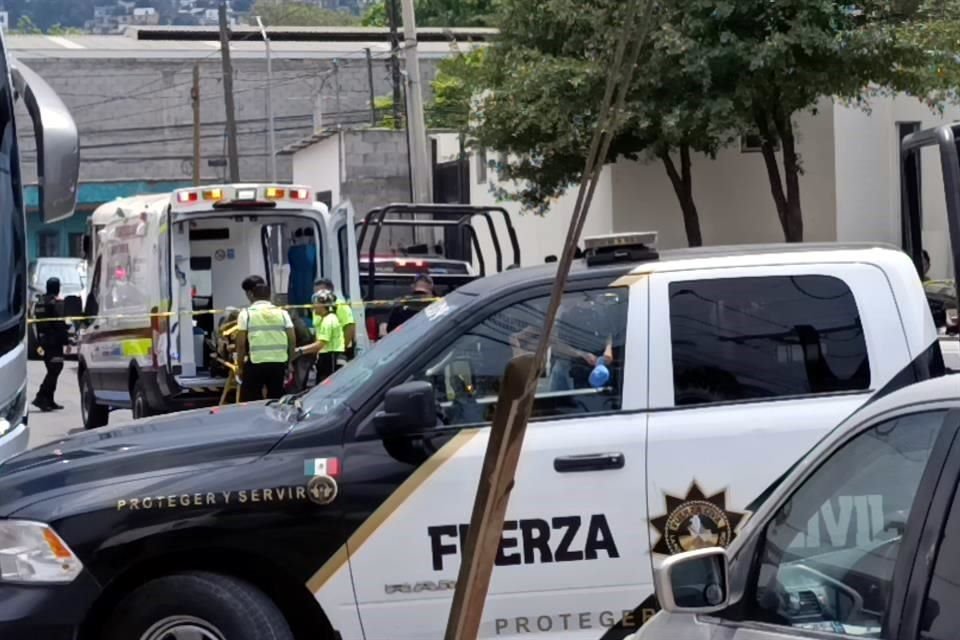 El hombre herido estaba afuera de la funeraria Divinos Arcángeles.