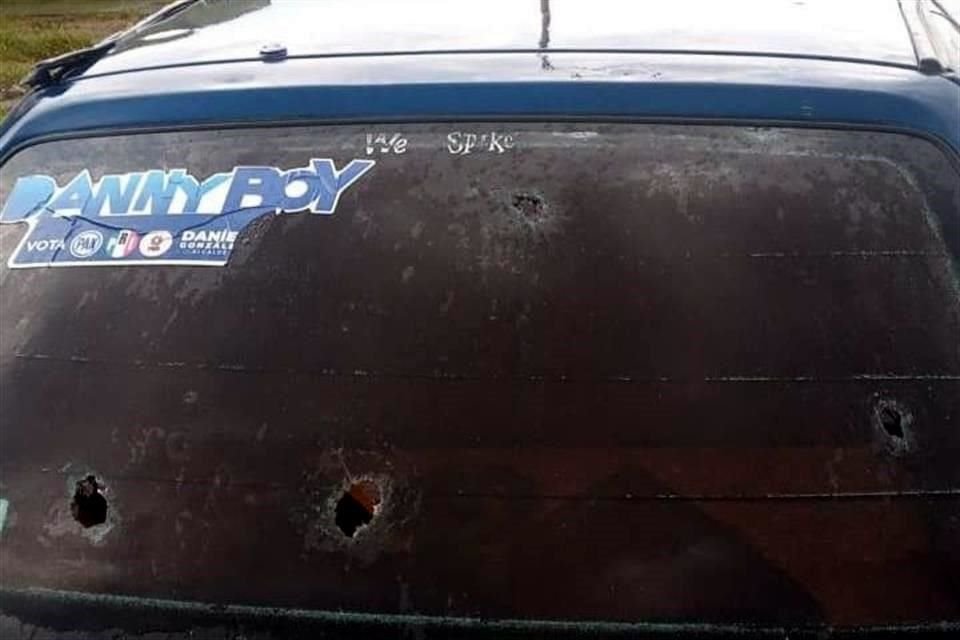 Fotos compartidas muestran que la granizada fue intensa y se extendió a partes de Zuazua y Salinas Victoria.