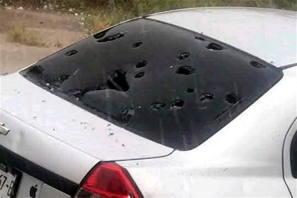 Fotos compartidas muestran que la granizada fue intensa y se extendió a partes de Zuazua y Salinas Victoria.