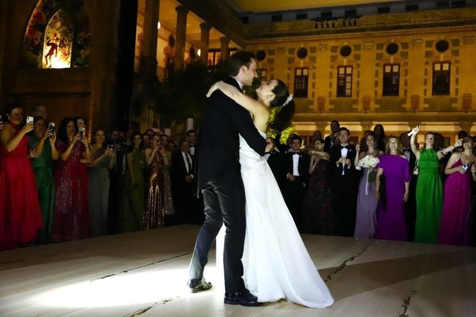 Katya Villarreal Cavazos y Julius Everke