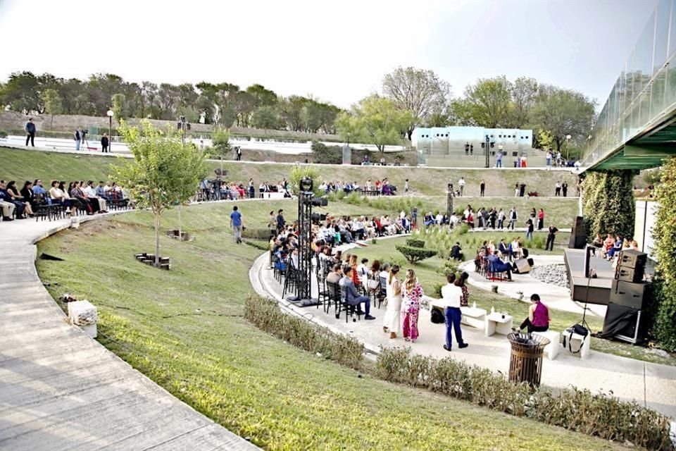 Mexican Women's Walk.