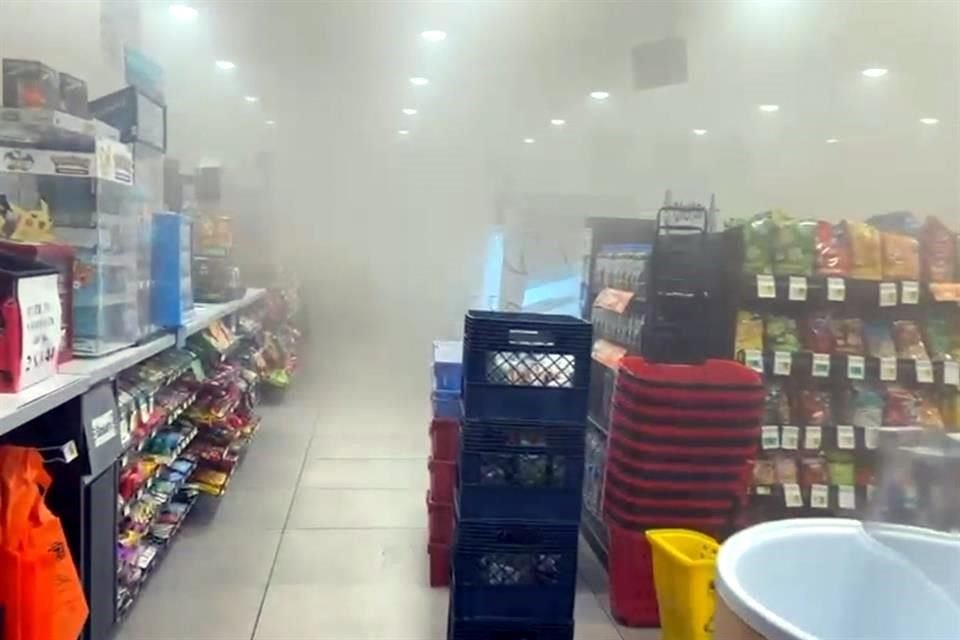 Solo se registraron daños materiales menores y una densa capa de humo.