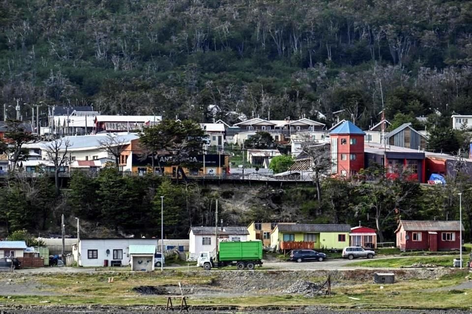 Autoridades activaron alerta de tsunami para el sur de Chile.